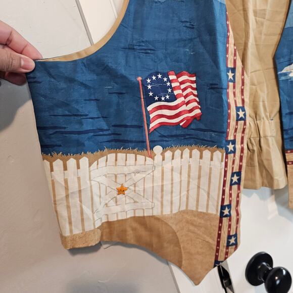 Vintage Handmade Sailing Vest Women 2X Blue Patchwork Cottage Lighthouse Ocean - Picture 4 of 9